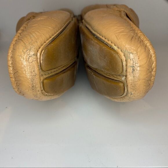 Prada loafers with buckle and rubber sole - Picture 4 of 9